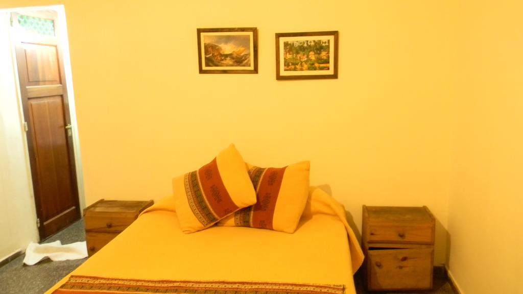 Punto Urbano Hostel Mendoza Room photo